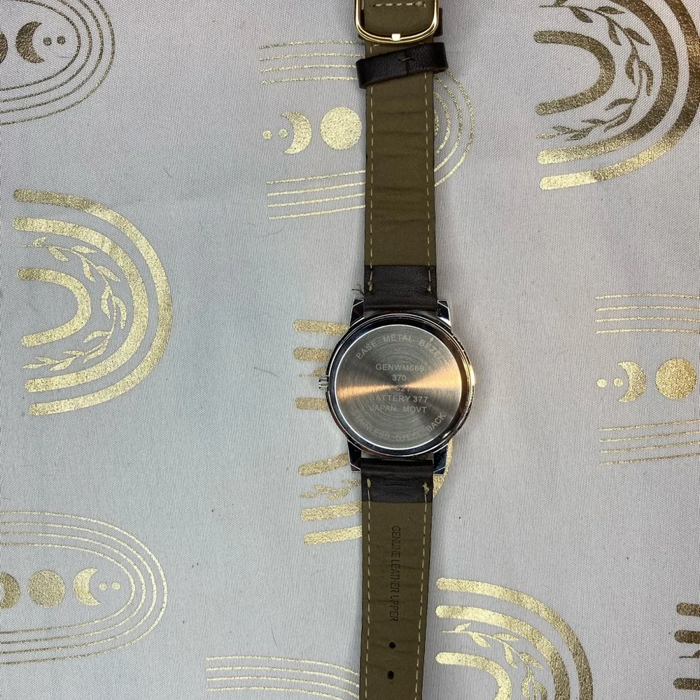 N/A stylish watch